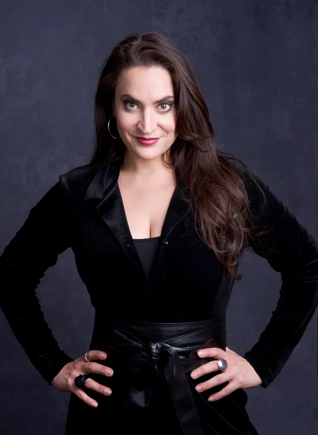 Portrait of mezzo-soprano Nicole Piccolomini